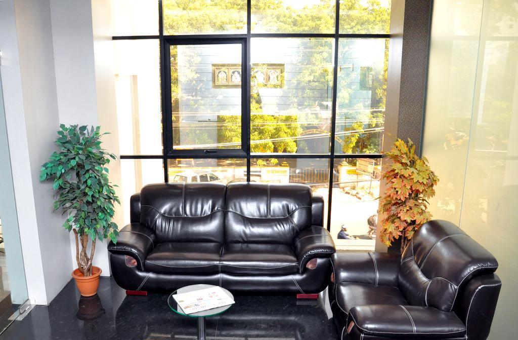 Hotel The Home Tiruppur Zewnętrze zdjęcie