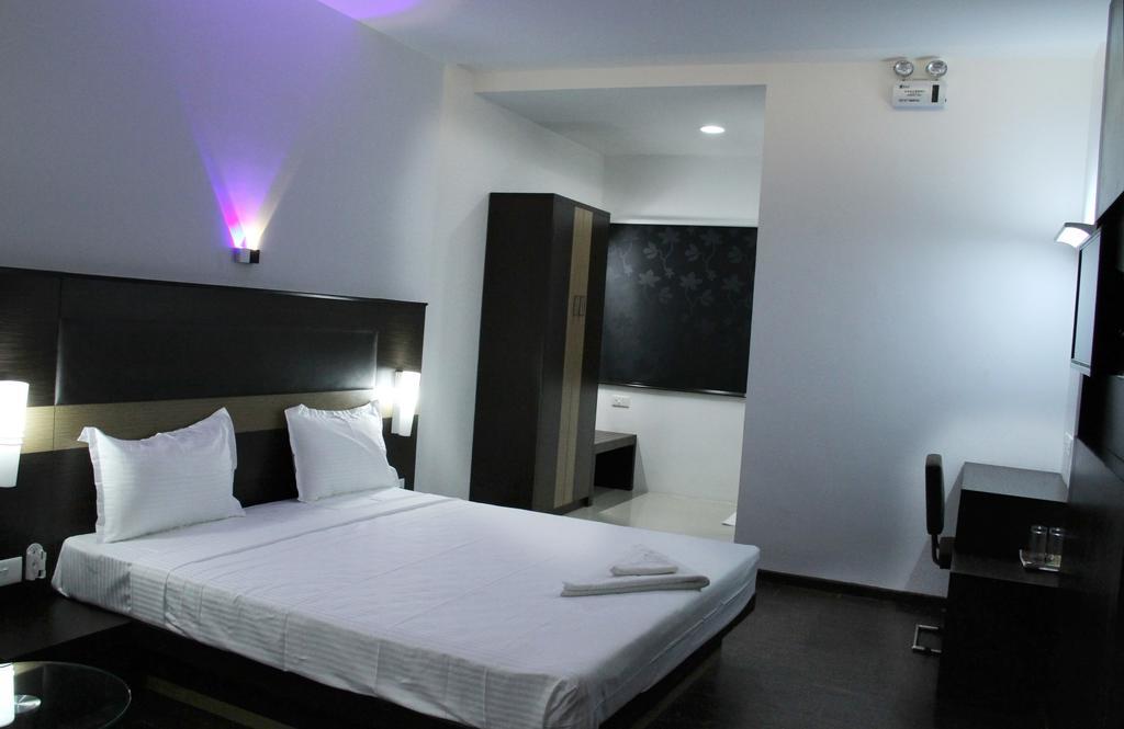 Hotel The Home Tiruppur Zewnętrze zdjęcie