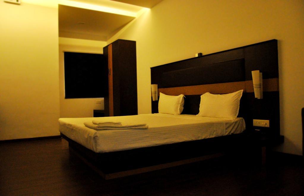 Hotel The Home Tiruppur Zewnętrze zdjęcie