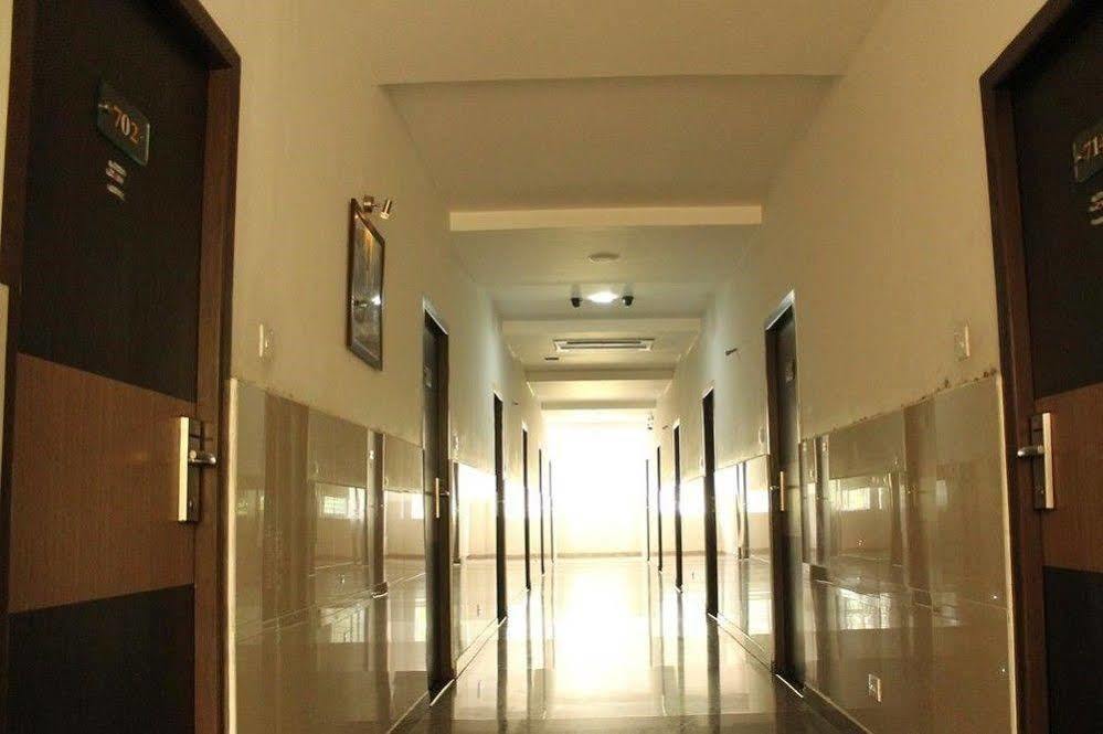 Hotel The Home Tiruppur Zewnętrze zdjęcie
